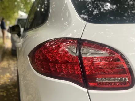 Porsche Cayenne 2013 года за 15 100 000 тг. в Алматы – фото 11