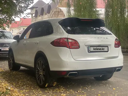 Porsche Cayenne 2013 года за 15 100 000 тг. в Алматы – фото 12