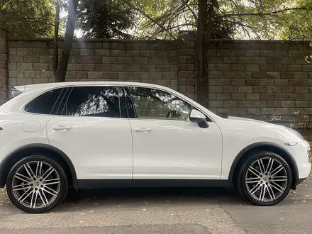 Porsche Cayenne 2013 года за 15 100 000 тг. в Алматы – фото 4