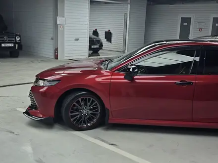 Toyota Camry 2019 года за 12 200 000 тг. в Алматы – фото 10