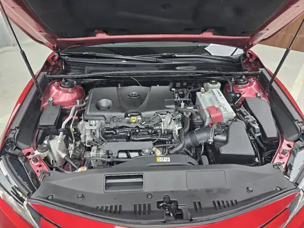 Toyota Camry 2019 года за 12 200 000 тг. в Алматы – фото 18