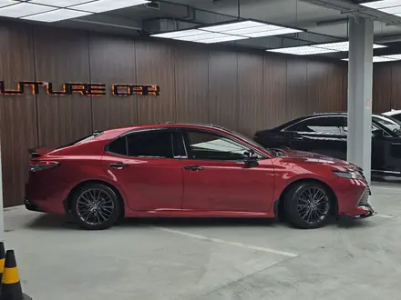 Toyota Camry 2019 года за 12 200 000 тг. в Алматы – фото 6