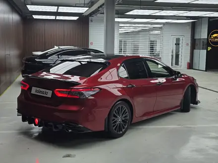 Toyota Camry 2019 года за 12 200 000 тг. в Алматы – фото 7