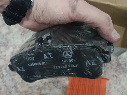 Колодки тормозные Мерседес W222 S63 AMG W212 W213 E63 AMG за 190 000 тг. в Астана – фото 7