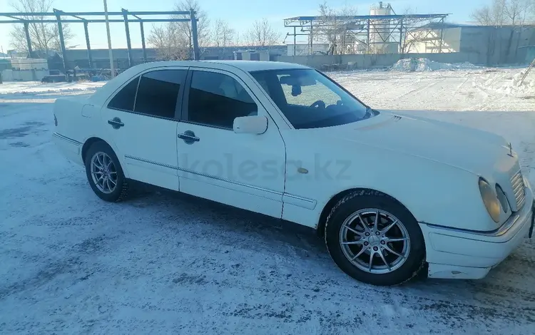 Mercedes-Benz E 200 1996 годаfor2 200 000 тг. в Кокшетау