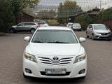 Toyota Camry 2010 годаүшін7 100 000 тг. в Алматы – фото 2