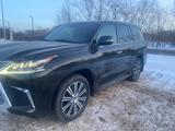 Lexus LX 570 2019 года за 50 000 000 тг. в Астана