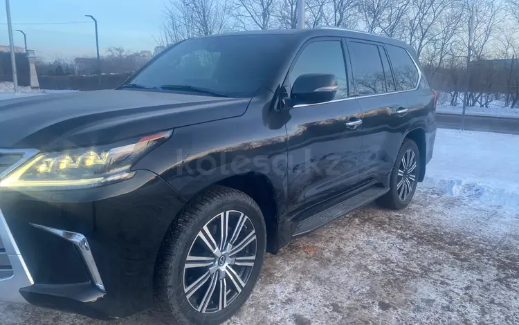 Lexus LX 570 2019 года за 50 000 000 тг. в Астана