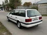 Volkswagen Passat 1995 годаfor3 200 000 тг. в Алматы – фото 4