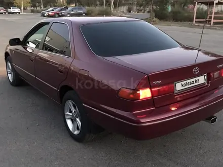 Toyota Camry 1998 года за 3 900 000 тг. в Талдыкорган – фото 5