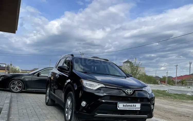 Toyota RAV4 2018 годаүшін11 400 000 тг. в Актобе