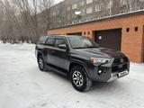 Toyota 4Runner 2021 годаүшін22 500 000 тг. в Усть-Каменогорск – фото 2