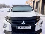 Mitsubishi L200 2022 года за 15 700 000 тг. в Уральск – фото 2
