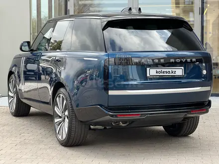 Land Rover Range Rover SV 2024 года за 163 838 000 тг. в Алматы – фото 6