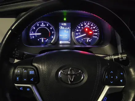 Toyota Sienna 2016 года за 14 700 000 тг. в Атырау – фото 21