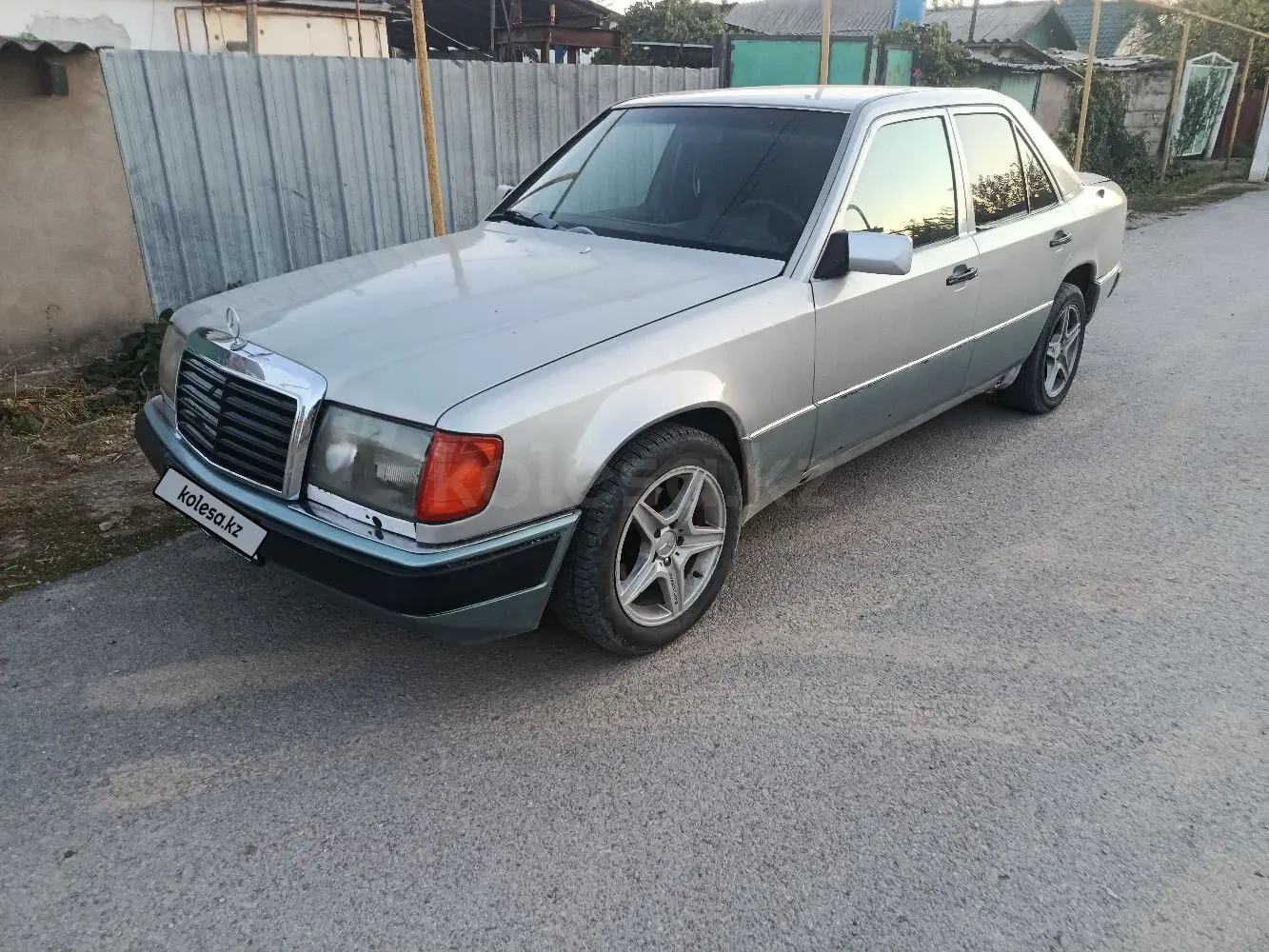 Mercedes-Benz E-Class, 1991