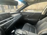 Lexus ES 250 2019 года за 22 000 000 тг. в Шымкент – фото 5