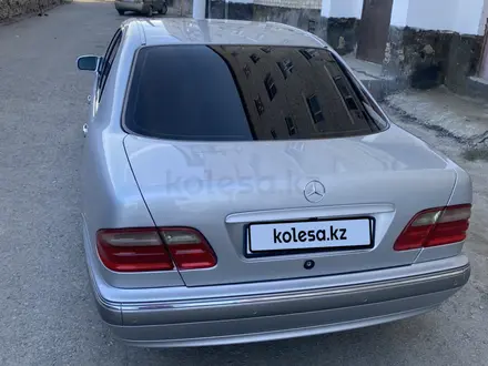 Mercedes-Benz E 280 2001 года за 5 300 000 тг. в Кызылорда – фото 3