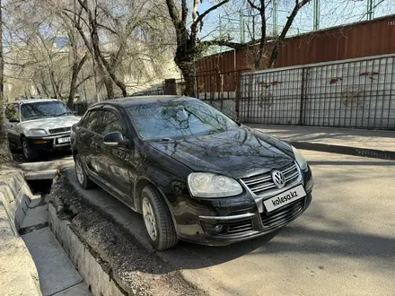 Volkswagen Jetta 2008 года за 3 700 000 тг. в Алматы – фото 2