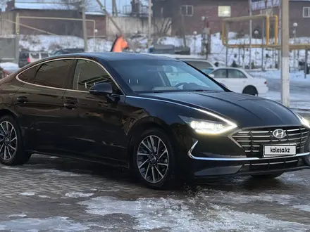 Hyundai Sonata 2020 года за 12 800 000 тг. в Алматы