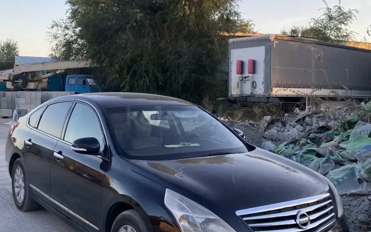Nissan Teana 2010 года за 2 300 000 тг. в Уральск