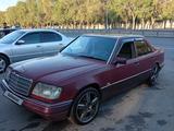 Mercedes-Benz E 200 1993 года за 1 600 000 тг. в Алматы