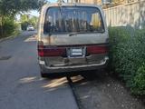 Toyota Hiace 1993 года за 1 100 000 тг. в Алматы – фото 2