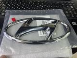 Эмблема Hyundai Elantra за 13 000 тг. в Алматы