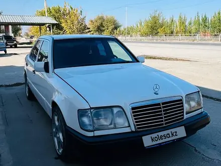 Mercedes-Benz E 280 1994 года за 2 000 000 тг. в Шу