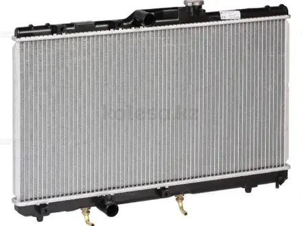 Основной радиатор охлаждения на автомобили Subaru за 35 000 тг. в Семей