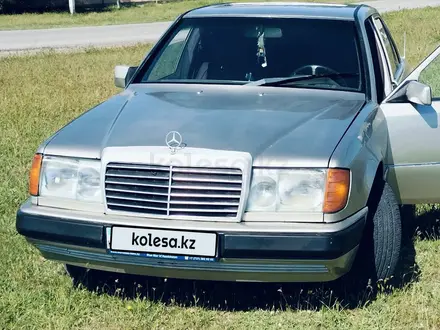 Mercedes-Benz E 230 1990 года за 980 000 тг. в Шымкент – фото 13