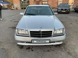 Mercedes-Benz C 180 1994 годаfor1 500 000 тг. в Петропавловск