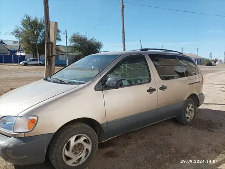 Toyota Sienna 2000 года за 3 999 999 тг. в Уральск – фото 4