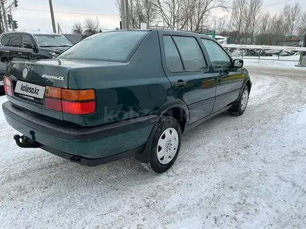 Volkswagen Vento 1995 года за 1 670 000 тг. в Кабанбай батыра (Целиноградский р-н) – фото 5