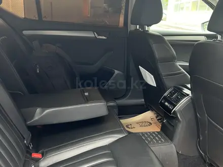 Skoda Superb 2018 года за 10 500 000 тг. в Алматы – фото 7