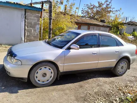 Audi A4 2000 года за 2 600 000 тг. в Астана