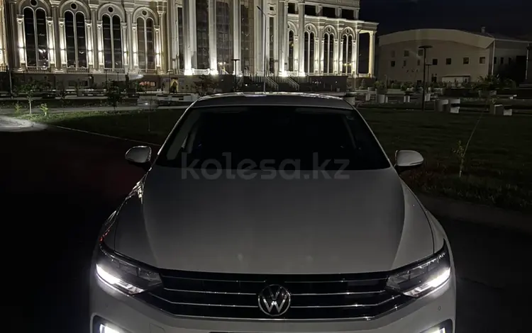 Volkswagen Passat 2021 годаүшін12 500 000 тг. в Атырау