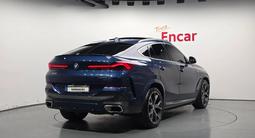 BMW X6 XDrive 40i 2023 годаүшін39 000 000 тг. в Алматы – фото 3