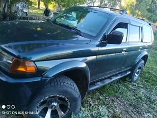 Mitsubishi Montero Sport