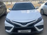 Toyota Camry 2022 года за 14 400 000 тг. в Астана – фото 3