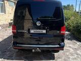 Volkswagen Caravelle 2014 года за 15 000 000 тг. в Караганда