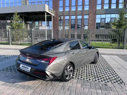 Hyundai Elantra 2023 года за 10 100 000 тг. в Актобе – фото 9
