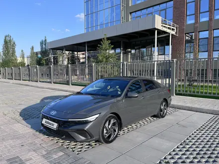 Hyundai Elantra 2023 года за 10 100 000 тг. в Актобе – фото 2
