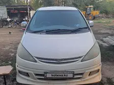 Toyota Estima, 2000