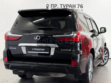 Lexus LX 570 2017 года за 37 450 000 тг. в Астана – фото 19