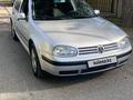 Volkswagen Golf 2002 года за 2 500 000 тг. в Алматы – фото 2