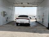 Kia K5 2022 года за 12 800 000 тг. в Актау – фото 2
