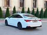 Toyota Avalon 2020 года за 12 500 000 тг. в Алматы – фото 3