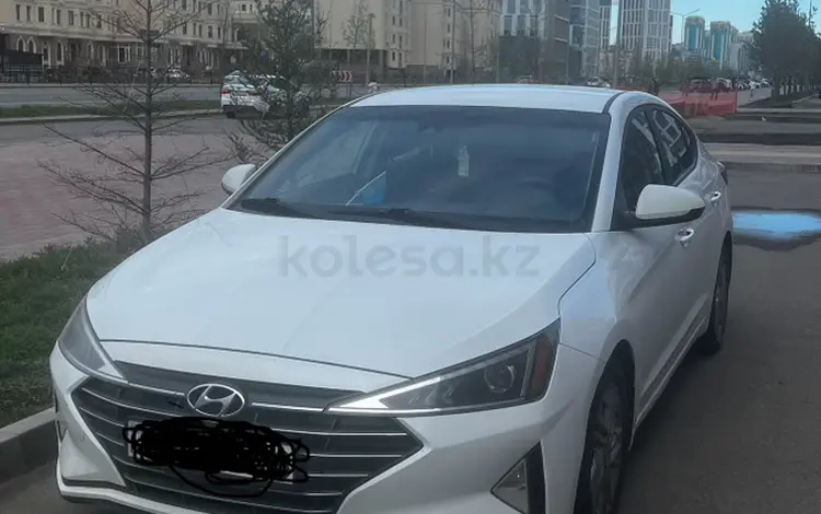 Hyundai Elantra 2019 годаүшін8 200 000 тг. в Астана