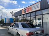Mercedes-Benz E 320 1996 года за 2 200 000 тг. в Актобе – фото 2